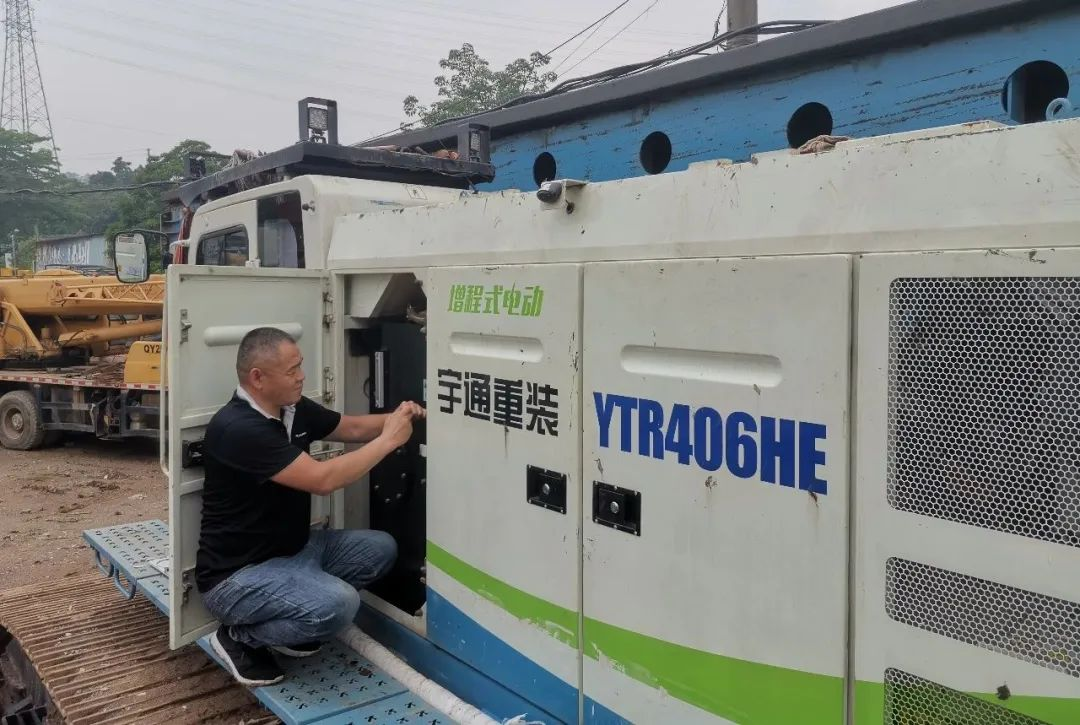 “五一他们依然在岗，服务很周到，乐天堂官网很安心。”