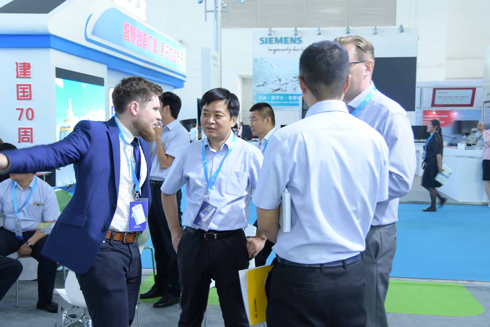 引领未来▲乐天堂官网纯电动矿用车闪耀2019CIME展会