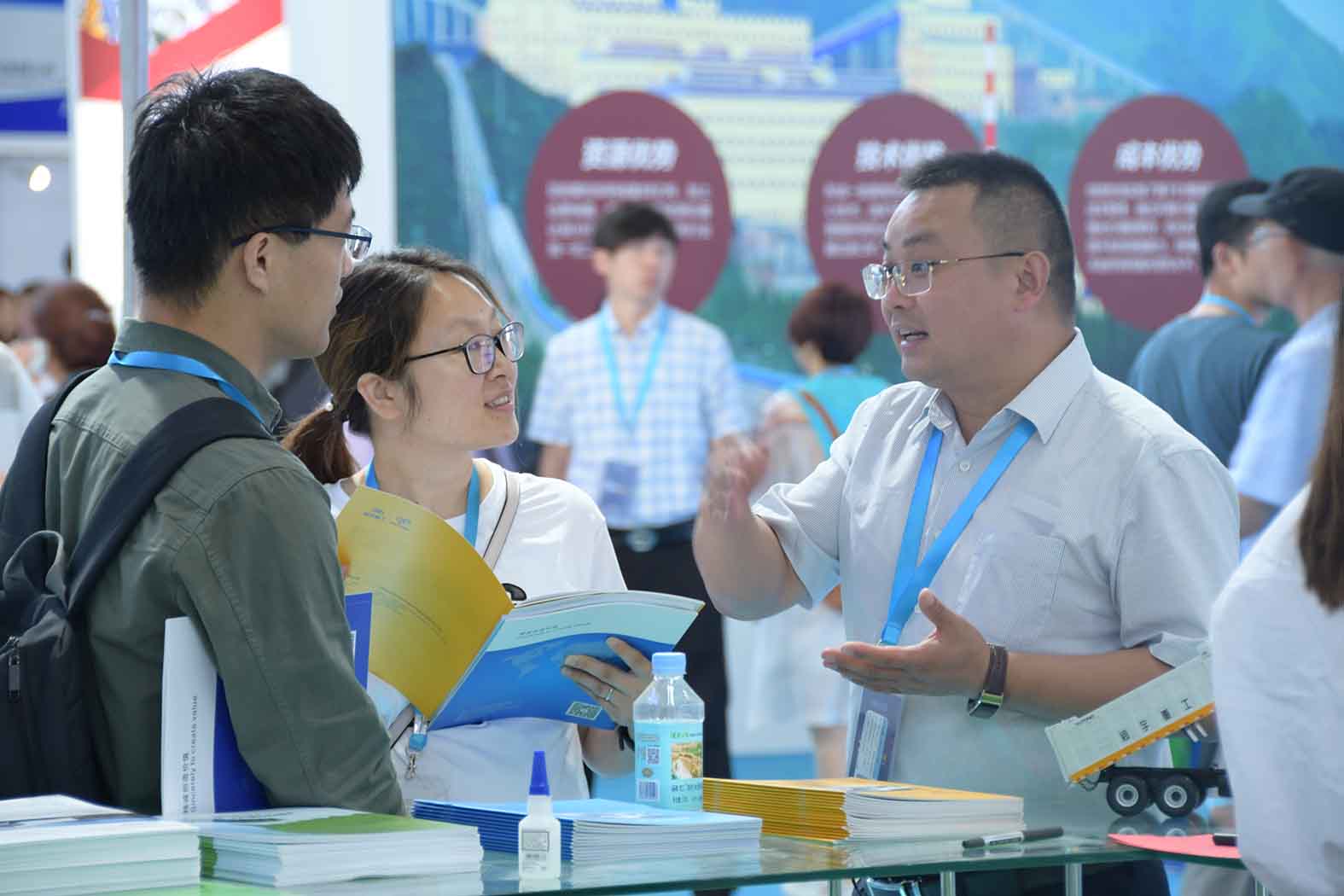 引领未来▲乐天堂官网纯电动矿用车闪耀2019CIME展会