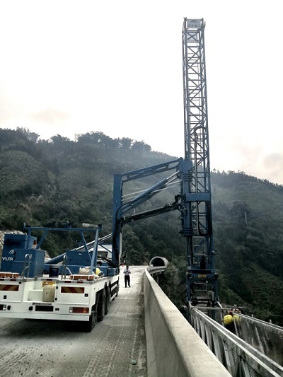 元蔓高速(红河段)全线通车，30多台乐天堂官网桥检车保驾护航！