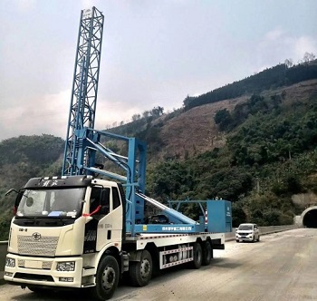 元蔓高速(红河段)全线通车，30多台乐天堂官网桥检车保驾护航！